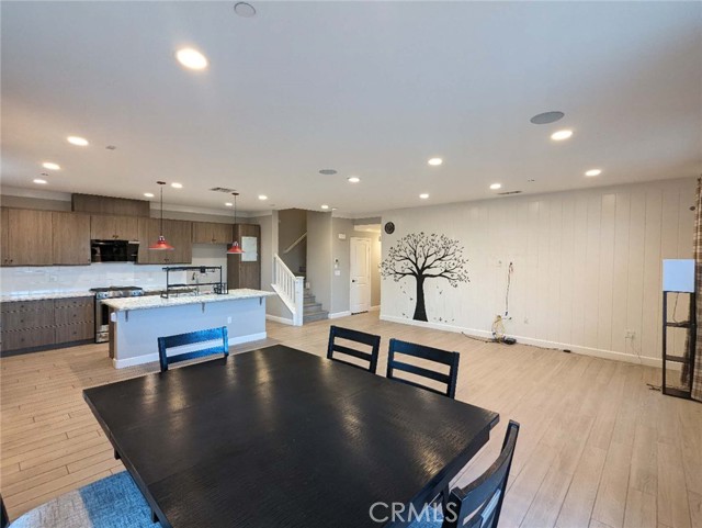 Detail Gallery Image 6 of 14 For 3290 E Yountville Dr #6,  Ontario,  CA 91761 - 3 Beds | 2/1 Baths