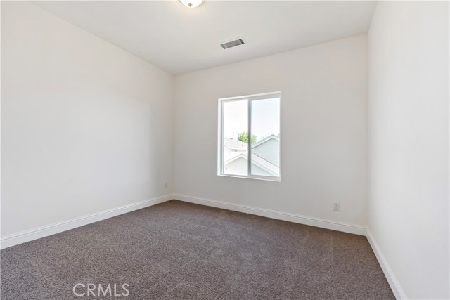 Detail Gallery Image 17 of 21 For 4414 W Langden, Fresno,  CA 93722 - 4 Beds | 2/2 Baths