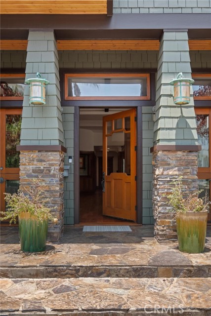 401 8th Street, Manhattan Beach CA: https://media.crmls.org/medias/0c4eac17-10ed-4291-92c5-39a5a9775dc7.jpg