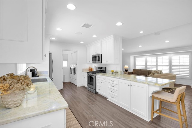 Detail Gallery Image 19 of 49 For 3181 Druid Ln, Rossmoor,  CA 90720 - 3 Beds | 2 Baths