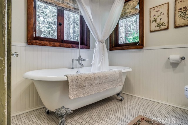 433 Milburn Road, Lake Arrowhead CA: https://media.crmls.org/medias/0c4f37a6-0b00-47ab-9890-731b39e73313.jpg