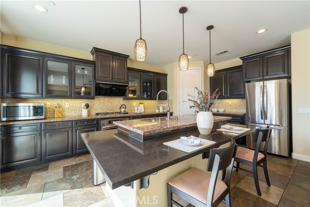 Detail Gallery Image 9 of 35 For 13985 Riverglen, Corona,  CA 92880 - 5 Beds | 3/1 Baths