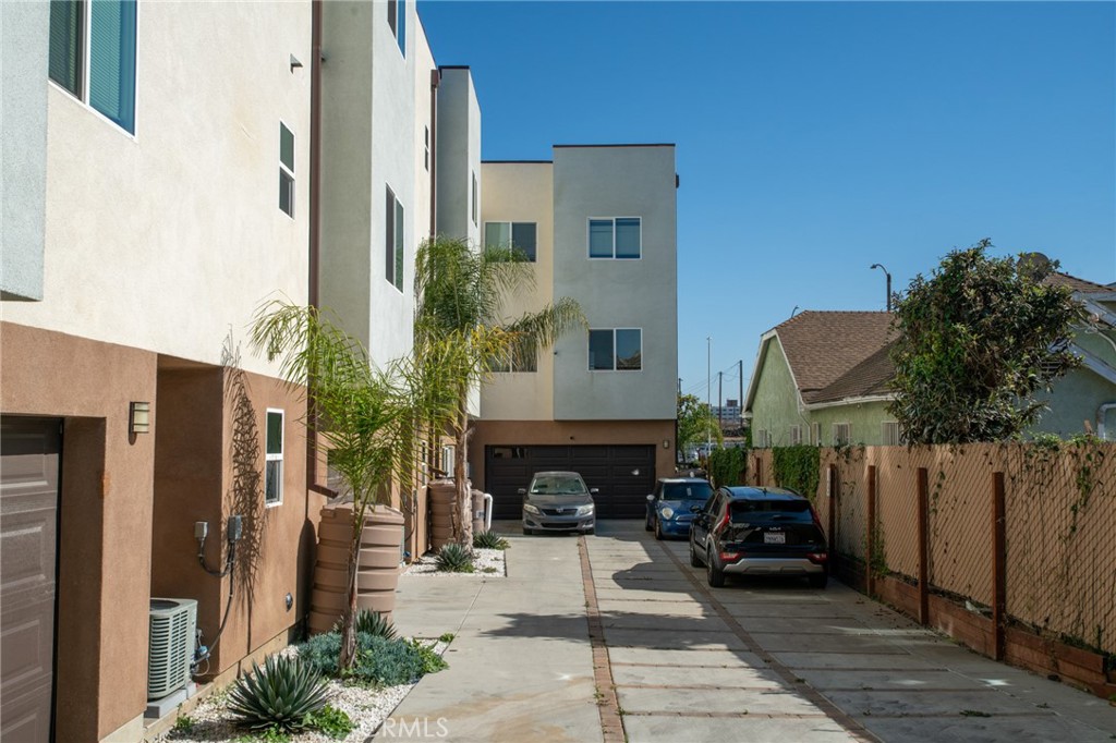 MLS #OC26138156 image #10