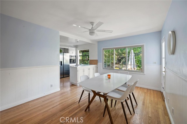 20955 De Mina Street, Woodland Hills CA: https://media.crmls.org/medias/0c50aec1-a496-4a0e-8360-29830a850aa0.jpg