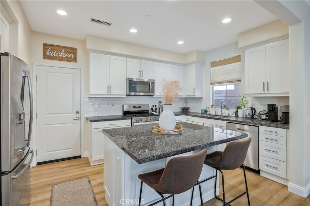 MLS #NP25248867 image #9