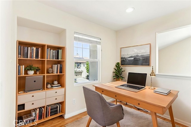 27220 Sterling Grove Lane, Canyon Country CA: https://media.crmls.org/medias/0c5145b4-a081-47dd-addb-29fa2328f02d.jpg