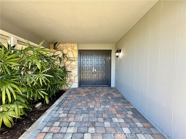 Detail Gallery Image 3 of 17 For 2858 Bernard Ct, Laguna Beach,  CA 92651 - 3 Beds | 2 Baths