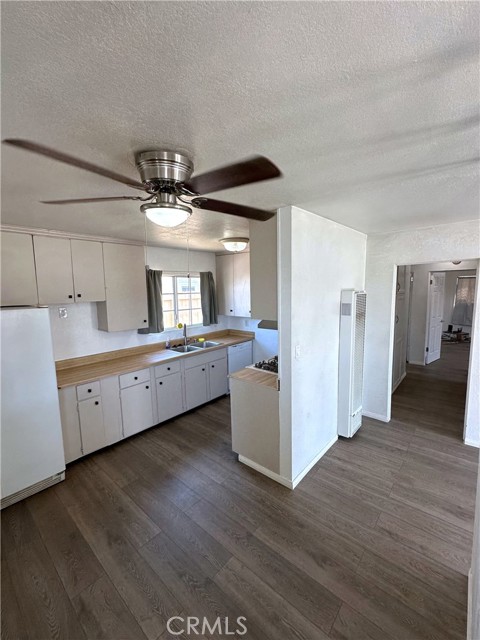 Image 12 of 42 For 820 Kenmore Street