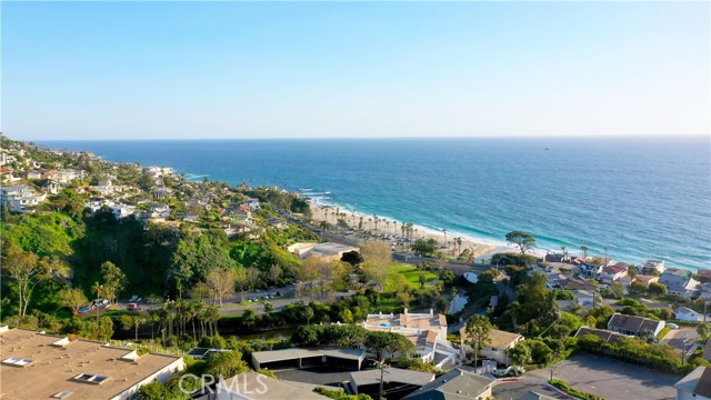 Detail Gallery Image 2 of 19 For 21703 Ocean Vista #201,  Laguna Beach,  CA 92651 - 2 Beds | 2 Baths