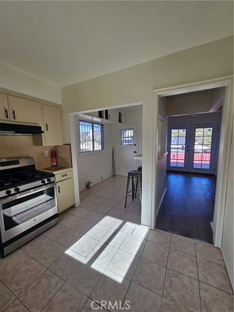 Detail Gallery Image 8 of 23 For 4653 Toland, Los Angeles,  CA 90041 - 2 Beds | 1 Baths