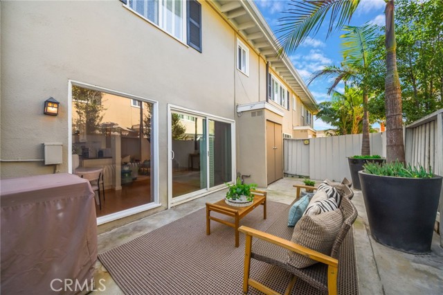 Detail Gallery Image 11 of 26 For 1741 Tustin Ave 5c,  Costa Mesa,  CA 92627 - 3 Beds | 2 Baths