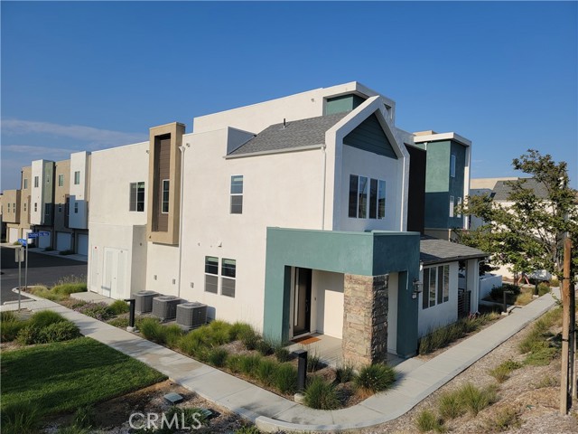 Detail Gallery Image 24 of 33 For 27078 Painted Sky Way, Valencia,  CA 91381 - 3 Beds | 2 Baths