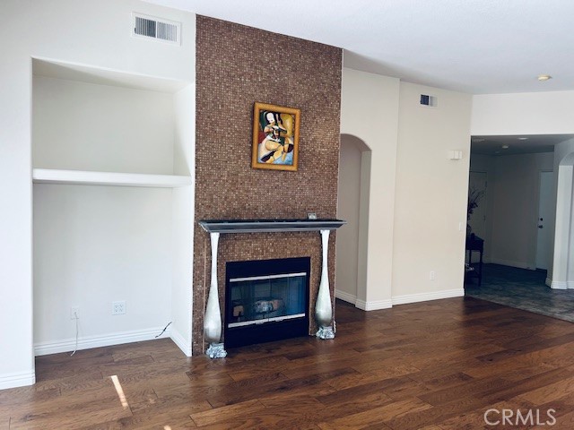 2 Maison, Aliso Viejo CA: https://media.crmls.org/medias/0c53ad5c-1aeb-4036-ac66-13c5d53335b7.jpg