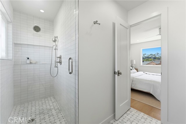 Detail Gallery Image 16 of 33 For 5104 Lindblade, Culver City,  CA 90230 - 3 Beds | 2 Baths