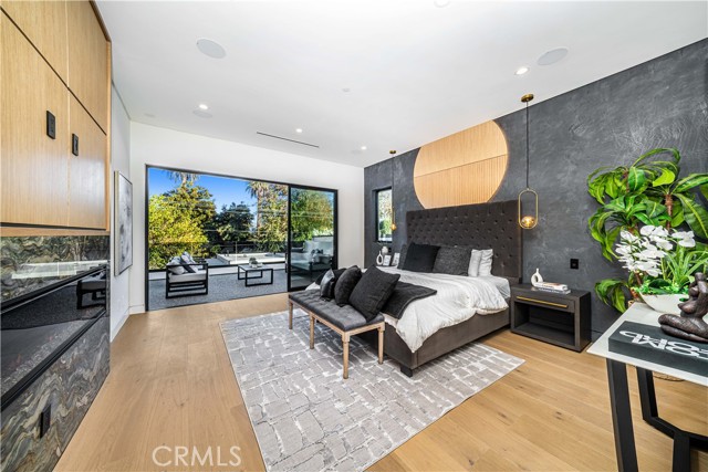 Detail Gallery Image 36 of 52 For 4634 Cedros Ave, Sherman Oaks,  CA 91403 - 4 Beds | 5/1 Baths