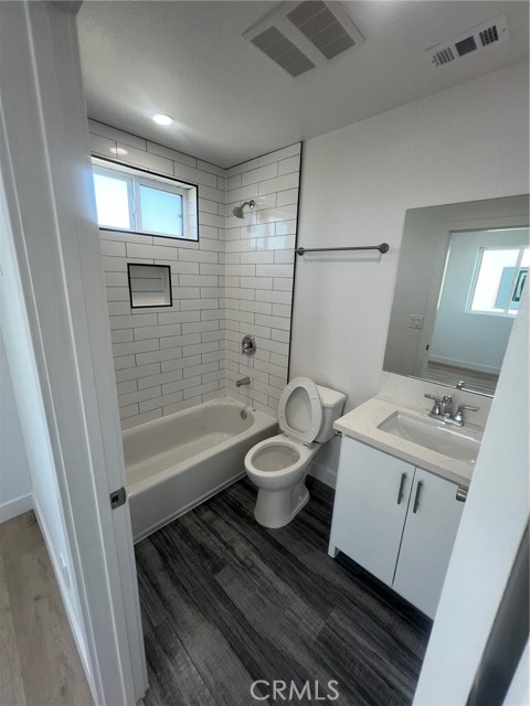 1128 Ardmore, Los Angeles CA: https://media.crmls.org/medias/0c543712-0e63-4ad0-92af-78640653bce7.jpg