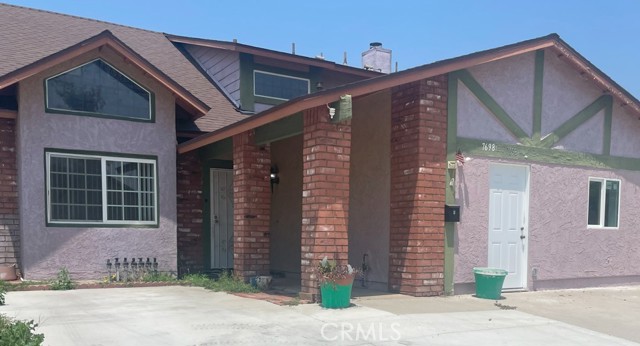7698 Lime Avenue, Fontana CA: https://media.crmls.org/medias/0c54a2db-151f-4a8b-849b-4f539c8499f8.jpg