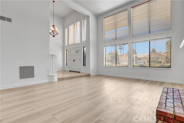 22718 Town Crier Road, Calabasas CA: https://media.crmls.org/medias/0c554d10-302c-458a-9421-24bc62f5d0e3.jpg