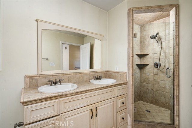 23040 Saticoy Street, Canoga Park CA: https://media.crmls.org/medias/0c5594ea-effe-4547-b37a-24457fc442b9.jpg