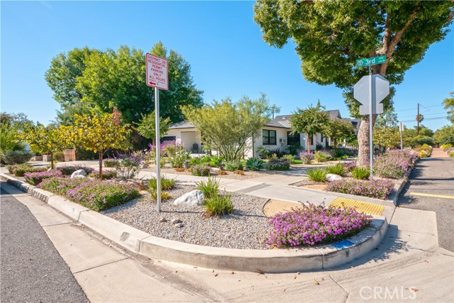 Detail Gallery Image 10 of 57 For 691 N 3rd Ave, Upland,  CA 91786 - 2 Beds | 1/1 Baths