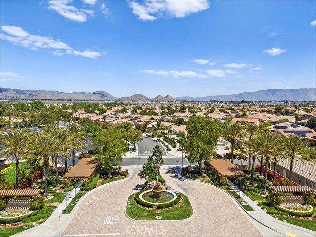 5551 Corte Fiesta, Hemet CA: https://media.crmls.org/medias/0c575c0a-9ac8-418d-9db4-3b2bc779ffe0.jpg