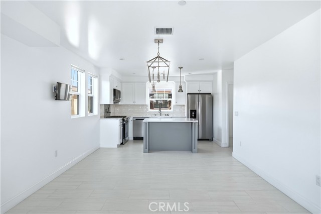 Detail Gallery Image 9 of 57 For 10538 La Reina, Downey,  CA 90241 - – Beds | – Baths