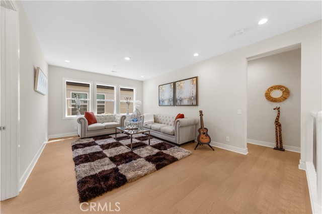 390 Riverbend, Lake Forest CA: https://media.crmls.org/medias/0c598334-c5c6-47b0-9215-94aab78b8749.jpg