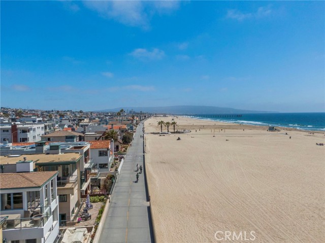 2326 The Strand, Hermosa Beach CA: https://media.crmls.org/medias/0c5c21eb-776c-4ea4-a13a-88774db5faa3.jpg