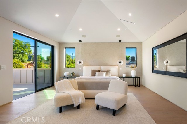 Detail Gallery Image 33 of 73 For 16728 Morrison St, Encino,  CA 91436 - 7 Beds | 6/1 Baths