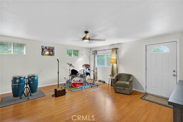7576 -7582 McGroarty Terrace, Los Angeles CA: https://media.crmls.org/medias/0c5db807-7d59-42f5-97ee-7085fbb4dddd.jpg