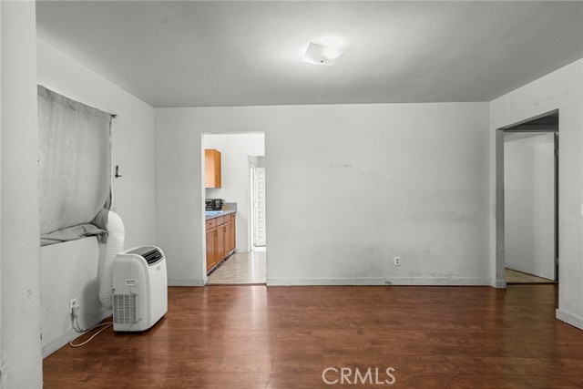 Detail Gallery Image 22 of 32 For 2619 Trinity St, Los Angeles,  CA 90011 - – Beds | – Baths