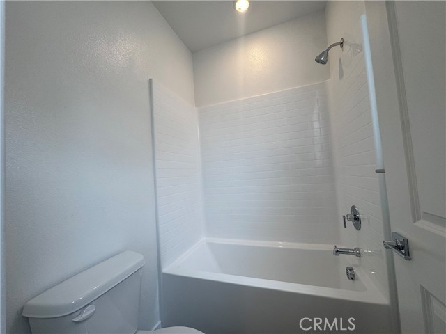 12865 Denali Way, Eastvale CA: https://media.crmls.org/medias/0c5e170a-1ba6-4b83-a23a-aad63dd3c4b6.jpg