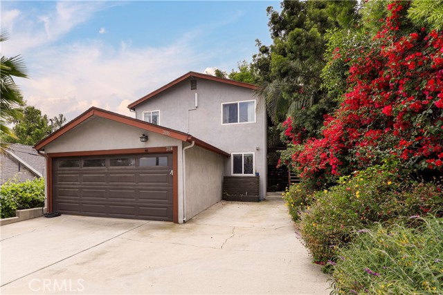 2114 India Street, Los Angeles CA: https://media.crmls.org/medias/0c5e32d9-81fd-40a0-9fb7-47c93de815fd.jpg