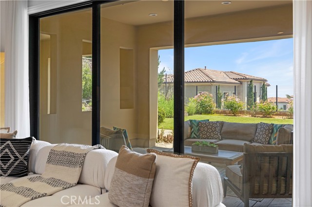 Detail Gallery Image 40 of 45 For 11516 Manchester Way, Porter Ranch,  CA 91326 - 6 Beds | 5/2 Baths