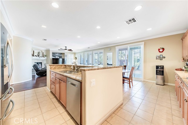8656 Calle Canon Road, Corona CA: https://media.crmls.org/medias/0c5fc02c-53a1-4780-92e4-ea4522d5207d.jpg
