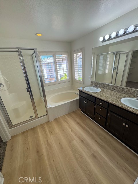 42060 Veneto Drive, Temecula CA: https://media.crmls.org/medias/0c601673-60a2-40e5-b100-4fd252bb4583.jpg