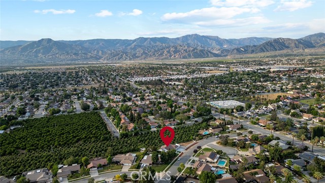 1563 Gary Lane, Redlands CA: https://media.crmls.org/medias/0c6034b3-9112-4245-b39b-478bb84e3047.jpg