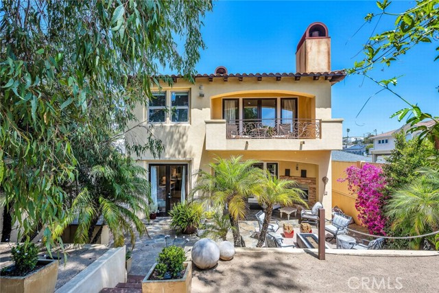 1036 Avenue C, Redondo Beach, California 90277, 5 Bedrooms Bedrooms, ,4 BathroomsBathrooms,Residential,For Sale,Avenue C,SB26075417