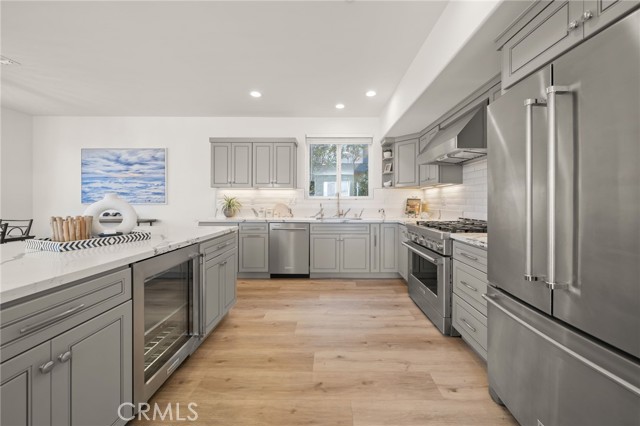 Detail Gallery Image 16 of 60 For 204 N Prospect #B,  Redondo Beach,  CA 90277 - 4 Beds | 3 Baths