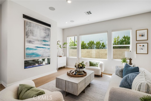 Detail Gallery Image 14 of 58 For 301 Brackens, Lake Forest,  CA 92630 - 4 Beds | 4 Baths