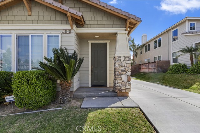 Detail Gallery Image 5 of 8 For 25042 Acorn Ct, Corona,  CA 92883 - 3 Beds | 2/1 Baths