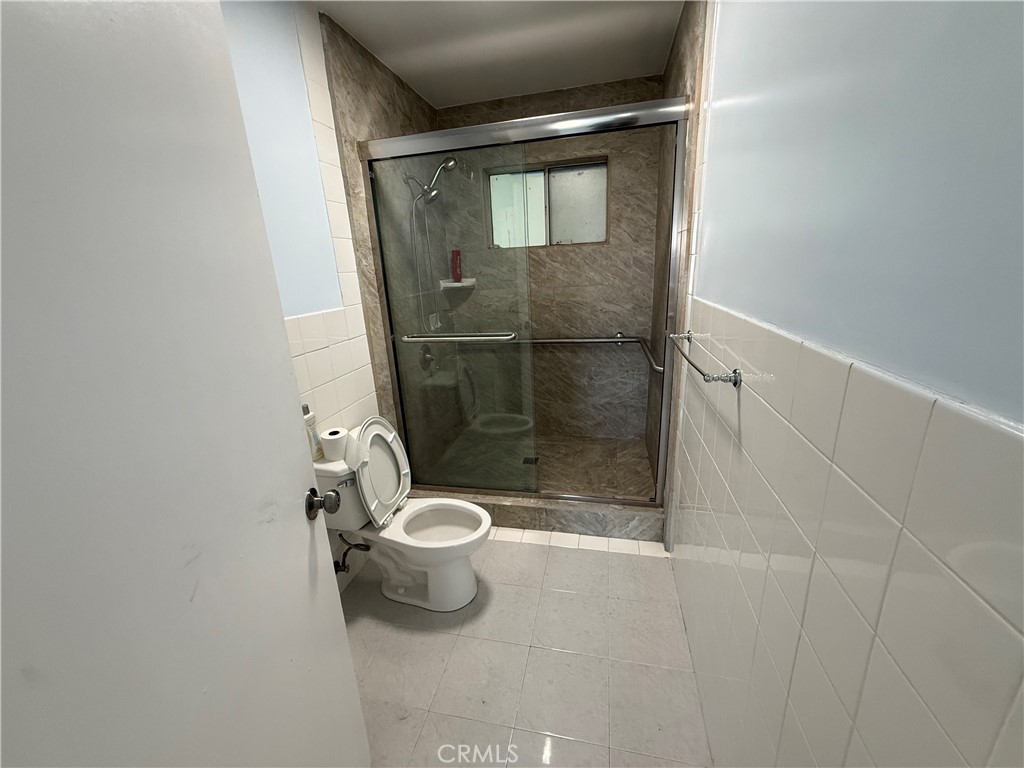 https://media.crmls.org/medias/0c620ced-2e04-44af-86c0-f1ece44da39e.jpg?preset=X-Large