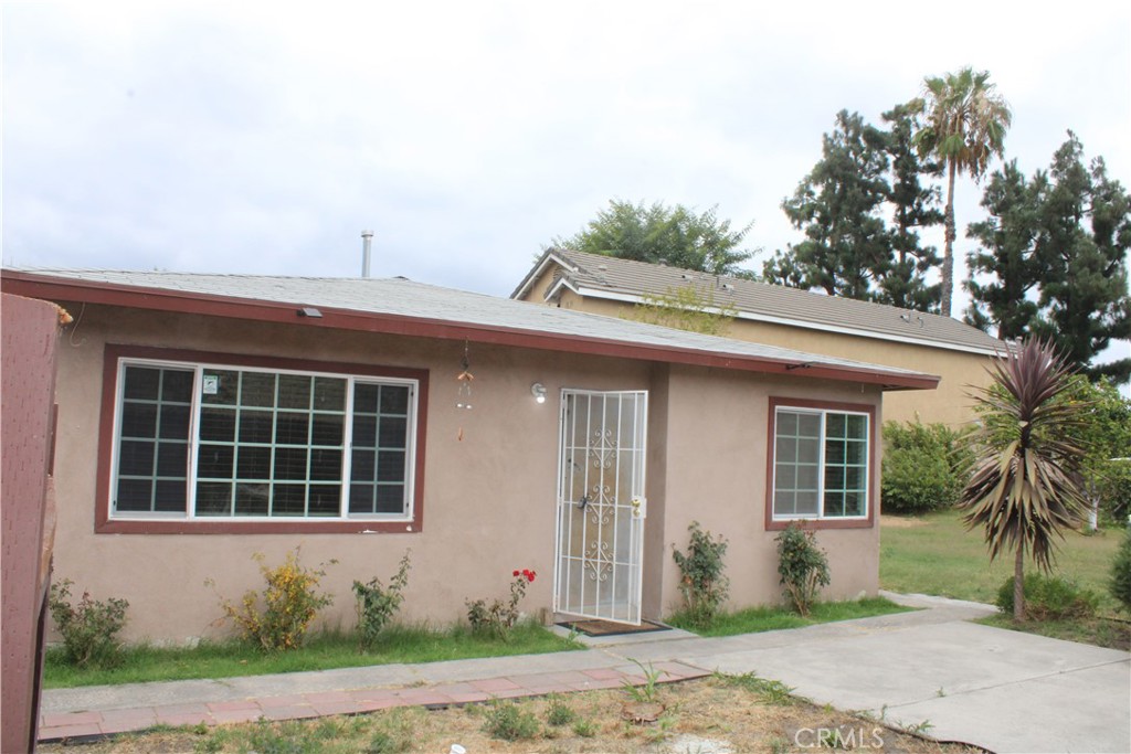 1810 W Houston