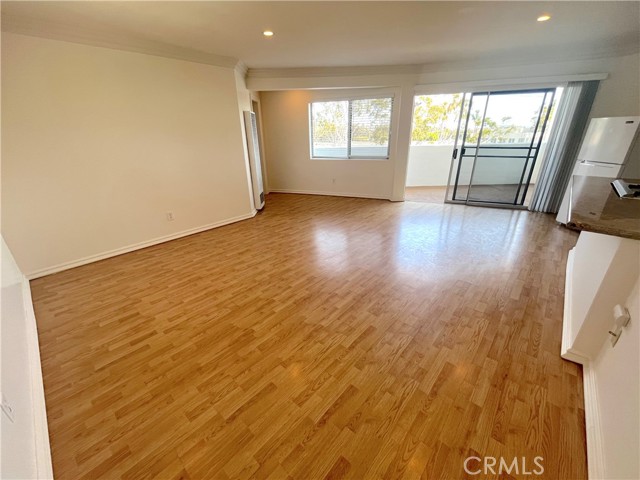 100 Cliff Drive, Laguna Beach CA: https://media.crmls.org/medias/0c642ab1-b91a-4bf9-b808-c1210c70e613.jpg