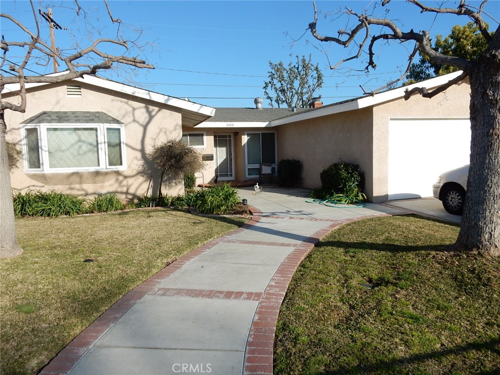 808 N La Reina Street, Anaheim, CA 92801