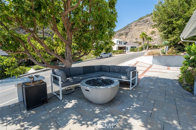 front deck with gas firepit