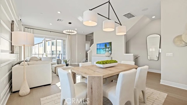 Detail Gallery Image 5 of 34 For 828 Sonia, Irvine,  CA 92618 - 4 Beds | 3/1 Baths