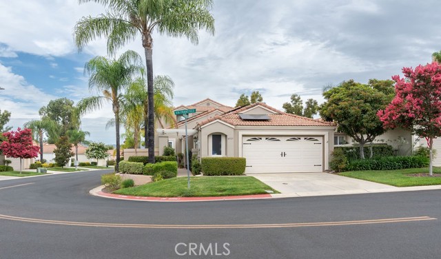 Detail Gallery Image 2 of 35 For 40525 via Francisco, Murrieta,  CA 92562 - 2 Beds | 2/1 Baths