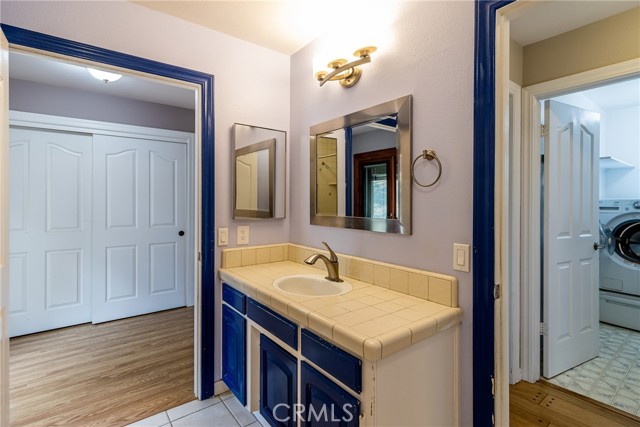 Main floor bathroom