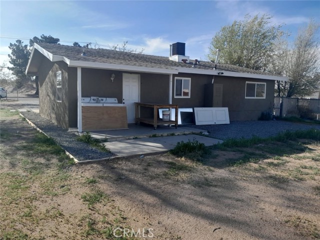 Detail Gallery Image 2 of 10 For 9407 11th Ave, Hesperia,  CA 92345 - 3 Beds | 1 Baths